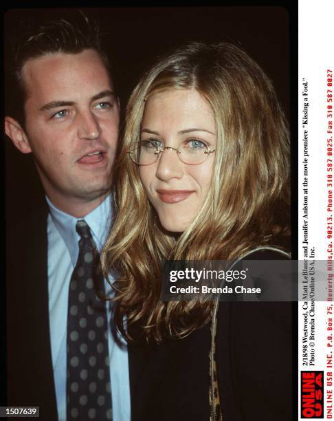 Westwood, Ca Matthew Perry and Jennifer Aniston at the movie premiere of "Kissing a Fool."