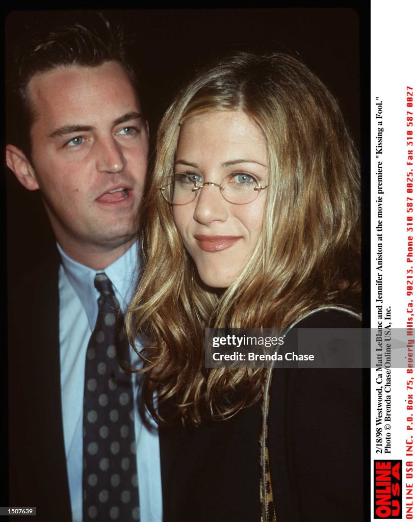 2/18/98 Westwood, Ca Matthew Perry and Jennifer Aniston at the movie premiere of "Kissing a Fool."