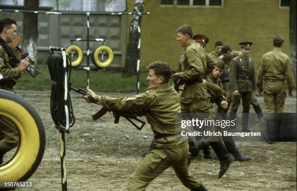 Close combat training of the Russian Army with rifle, Training of recruits.
