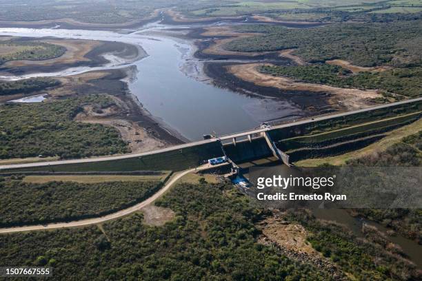 Aerial view of the Paso Severino reservoir on July 01, 2023 in Florida, Uruguay. 'La Niña' climatic phenomenon has brought Uruguay to a water...