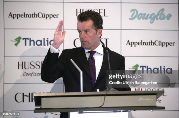 Duesseldorf, DR Henning Kreke, Chairman of the Board of Douglas Holding AG, during the annual press conference.