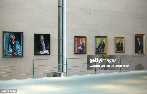 Gallery with oil paintings of vthe former Federal Chancellor in the Federal Chancellery, From left to right: Helmut KOHL, Helmut SCHMIDT, Willy...