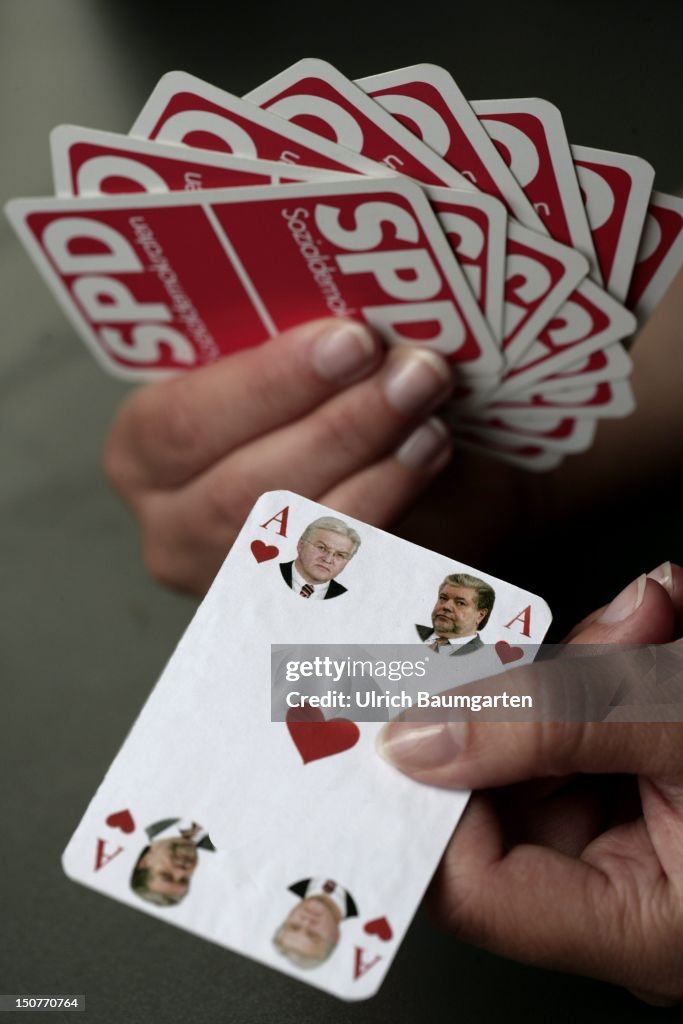 GERMANY, BONN, The chairman of SPD Social Democratic Party of Germany Kurt BECK battles with his vice-chairman and minister of foreign affairs Frank-Walter STEINMEIER (SPD) for the candidature for chancellor.