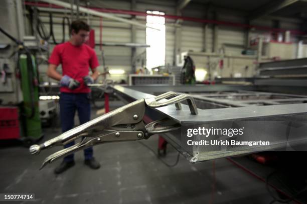 Anlagenbau in Krumbach, Our picture shows the production of sound enclosures.