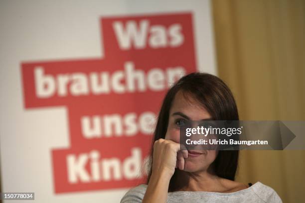 Katharina Katia SAALFRANK, qualified pedagogue and music therapist, during a discussion meeting of the SPD Saarland on the subject of children in St,...