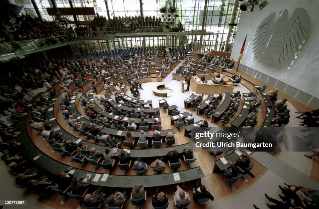 Last meeting of the Federal German Parliament in the plenary chamber in Bonn.