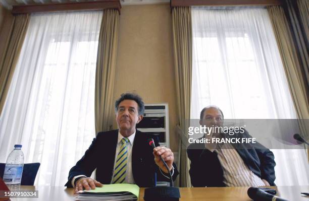 Le chef de file des Verts à Paris pour les élections municipales de 2008 Denis Baupin et le député Vert de Paris Yves Cochet répondent aux questions...