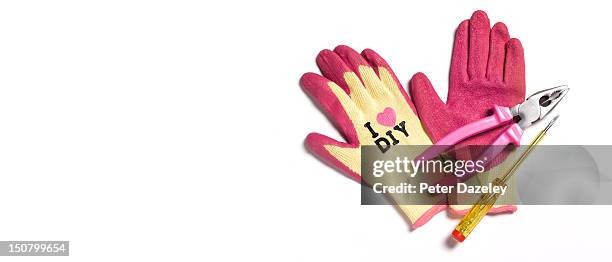 pink diy gloves and tools, with copy space - roze handschoen stockfoto's en -beelden