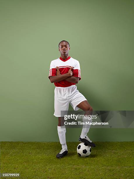 portrait of a footballer - england football player stockfoto's en -beelden