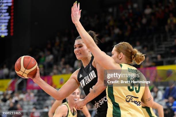 Penina Davidson of New Zealanddrives to the basket during the 3rd place 2023 FIBA Women's Asia Cup match between Australia and New Zealand at Sydney...