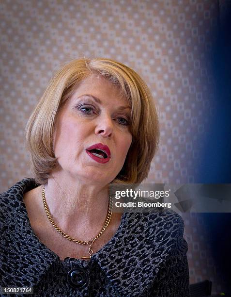 Launa 18 Launa Inman Stock Photos, High-Res Pictures, and Images - Getty Images