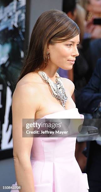 Jessica Biel arrives at the Los Angeles Premiere of 'Total Recall' at Grauman's Chinese Theatre on August 1, 2012 in Hollywood, California.