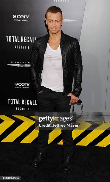 Joey Lawrence arrives at the Los Angeles Premiere of 'Total Recall' at Grauman's Chinese Theatre on August 1, 2012 in Hollywood, California.