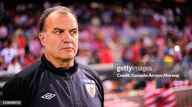 Head coach Marcelo Bielsa of Athletic Club before the La Liga match between Club Atletico de Madrid and Athletic Club, at Vicente Calderon Stadium on...