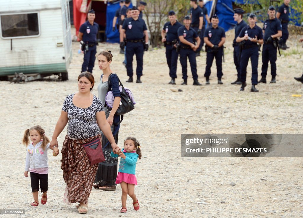 FRANCE-POLITICS-ROMA-BULGARIA-ROMANIA