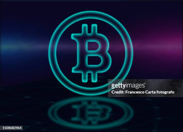 bitcoin symbol on black background - grafiche neon oro foto e immagini stock