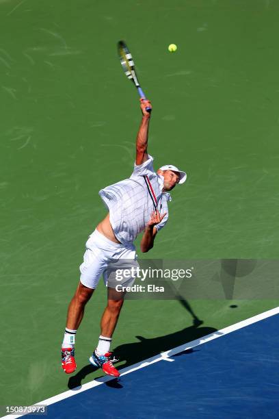 Andy Roderick Serving 2,710 Andy Roddick Serve Stock Photos, High-Res Pictures, and Images ...