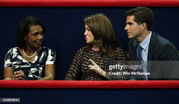 Jennifer Romney Jen Romney Photos and Premium High Res Pictures - Getty Images