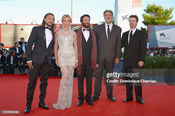 Dominique Reeves 40 Dominique Reeves Stock Photos, High-Res Pictures, and Images - Getty ...