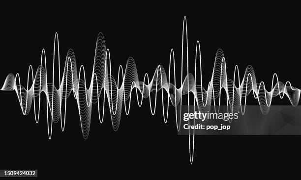 schallwellenvektor. wellen als audio-equalizer isoliert im hintergrund. audio-technologie. pulsierende musikalische wellenform - frequenz stock-grafiken, -clipart, -cartoons und -symbole