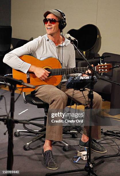 Musician Ben Taylor performs at the SiriusXM Studio on August 29, 2012 in New York City.