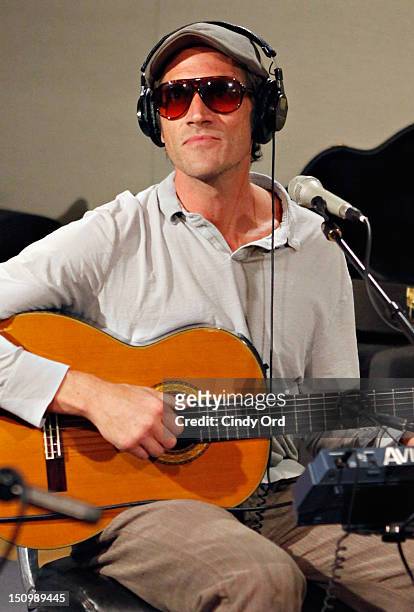 Musician Ben Taylor performs at the SiriusXM Studio on August 29, 2012 in New York City.