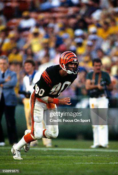 Wide Receiver Cris Collinsworth of the Cincinnati Bengals runs a pass rout against the San Diego Chargers during an NFL football game at Jack Murphy...