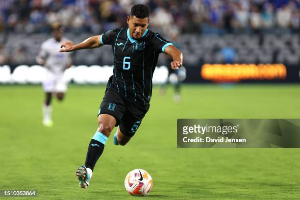 Bryan Acosta of Honduras controls the ball during the second half of the Concacaf Gold Cup match against Haiti at Bank of America Stadium on July 02,...