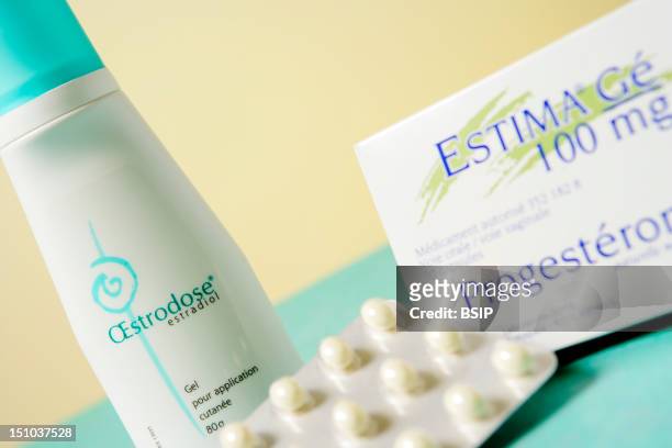 Oestrodose Gel For Dermal Application Containing Estradiol; Andprogesterone In Capsules Progestative.