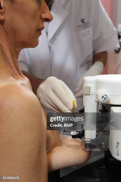 Gynecology Injection Gynecology Oncology Photos and Premium High Res Pictures - Getty Images