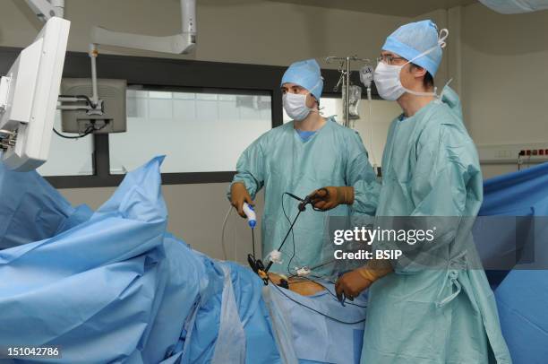 Photo Essay At Lyon Hospital, France. Department Of Urology. Sex Reassignment Sugery Transgender Ftm. Here Hystero Ovariectomy Under Laparoscopy....
