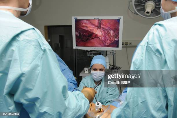 Photo Essay At Lyon Hospital, France. Department Of Urology. Sex Reassignment Sugery Transgender Ftm. Here Hystero Ovariectomy Under Laparoscopy....