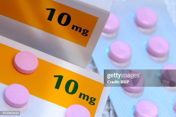 Active Molecule Chlormadinone. Therapeutical Class Progestative Of Synthesis. This Drug Is Recommanded In The Treatment Of Gynecological Disorders...