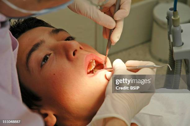 Children Rotten Teeth 37 Kids Rotten Teeth Stock Photos, High-Res Pictures, and Images ...