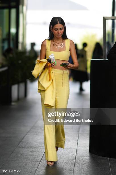 TWEED SCRUNCHIE PALE YELLOW TWEED SCRUNCHIE PALE YELLOW
