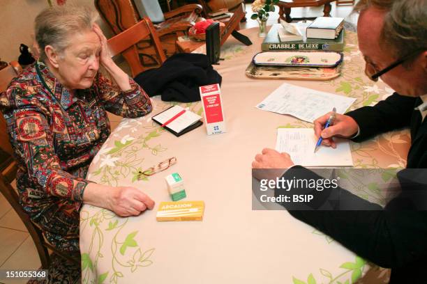 Home Consultation Of A General Practitioner. Hazebrouck, France. On The Table Arcalion And Ultra Levure. Arcalion. Active Substance Sulbutiamine...