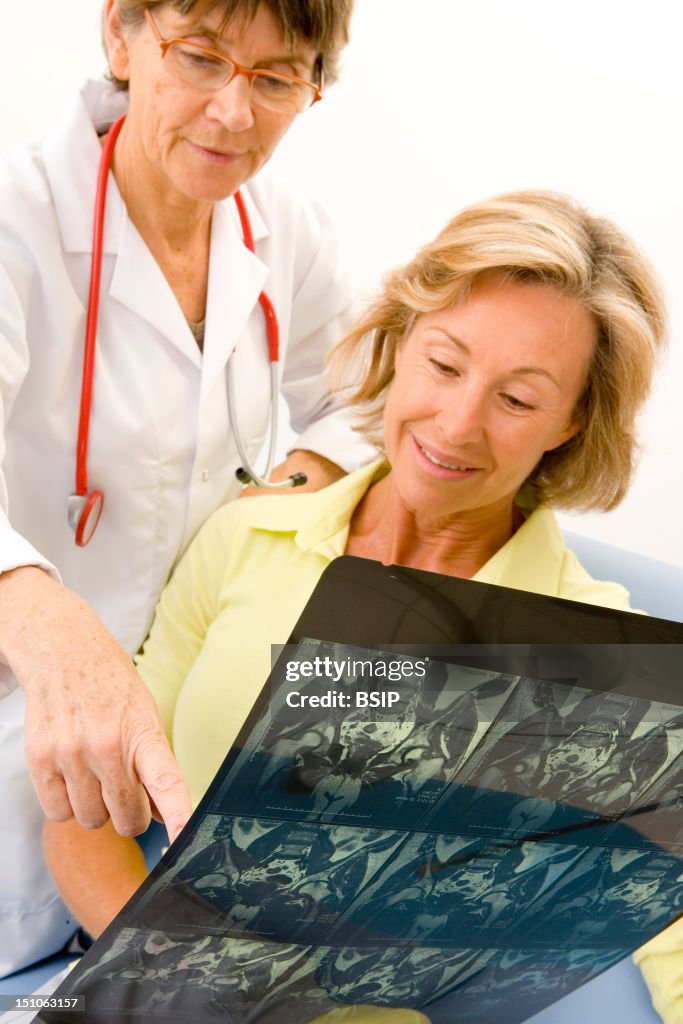 Hospital Consultation Elderly P.