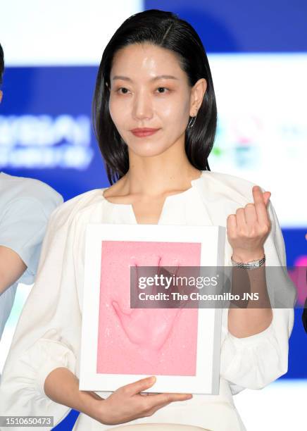 Kim Sin Rok Kim Shin Rok Photos and Premium High Res Pictures - Getty Images