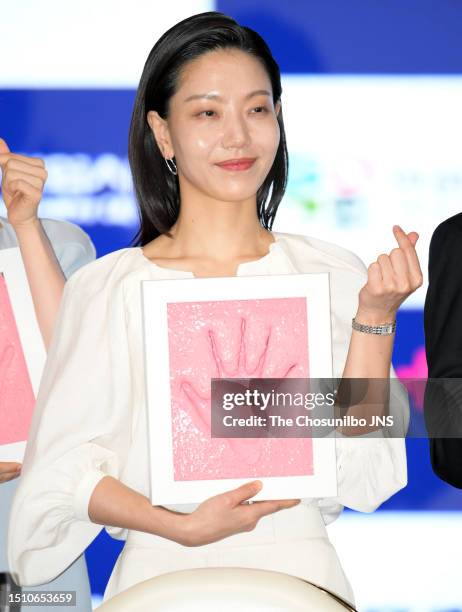 Kim Sin Rok Kim Shin Rok Photos and Premium High Res Pictures - Getty Images