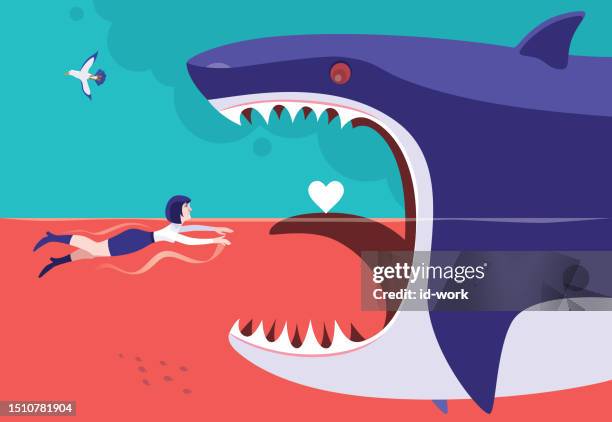 businesswoman swimming and finding heart shape with big shark - shark attack 幅插畫檔、美工圖案、卡通及圖標