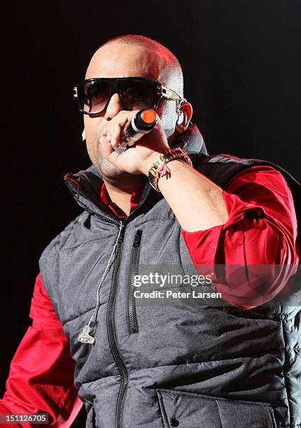 Elgetty Rapper 112 El Cata Stock Photos, High-Res Pictures, and Images - Getty Images