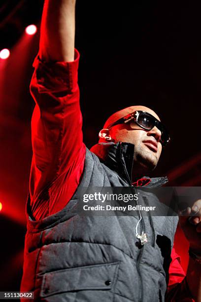 Elgetty Rapper 112 El Cata Stock Photos, High-Res Pictures, and Images - Getty Images