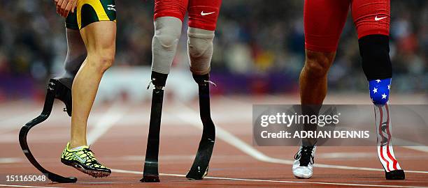 Sprinter Running Blade 6,459 Paralympic Sprinter Stock Photos, High-Res Pictures, and Images ...
