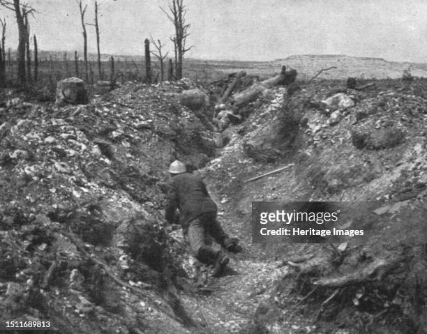 'Episodes de la bataille de Verdun; La derniere phase de la resistance du fort de Vaux. Etat d'un boyau conduisant au fort de Vaux', 1916. From...