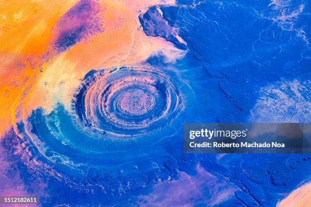 richat structure in the sahara - mauritania stock pictures, royalty-free photos & images