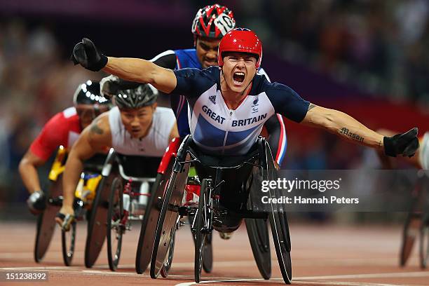 David Weir of Great Britain celebrates winning the Men's 1500m ¿ T54 final on day 6 of the London 2012 Paralympic Games at Olympic Stadium on...