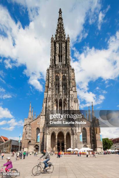 ulmer mü?nster, ulm, baden-wü?rttemberg - ulm stockfoto's en -beelden