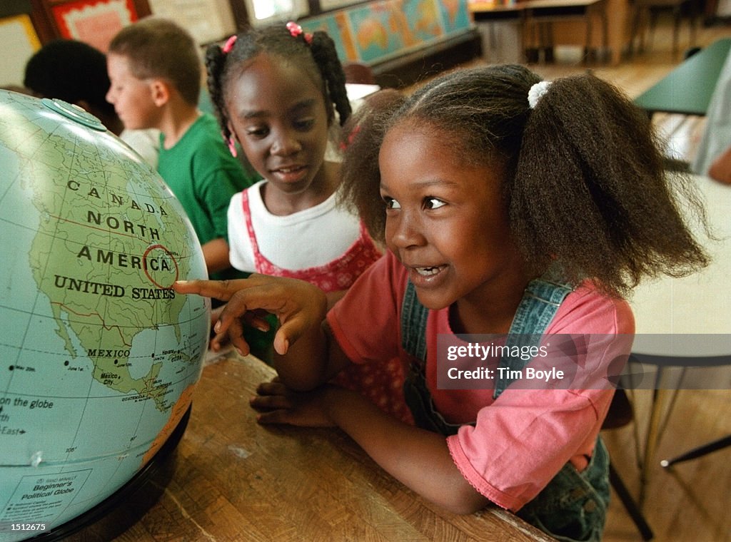 Children Head Back To School In Chicago