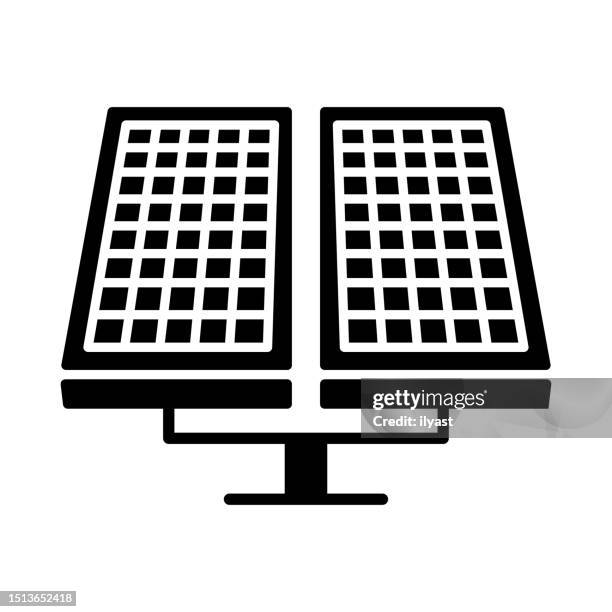 solarenergie schwarze linie & vektorsymbol füllen - solarkraftwerk stock-grafiken, -clipart, -cartoons und -symbole