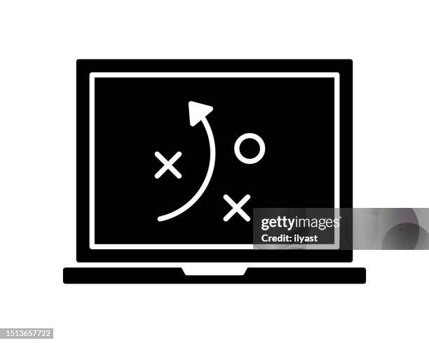 ilustraciones, imágenes clip art, dibujos animados e iconos de stock de tactics black line & fill vector icon - letra o
